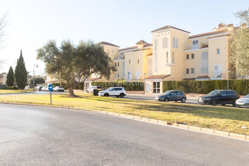 Foto ebb41859-c173-401e-9b9c-f86121e349fa. Casa chalet en venta urbanización torre conill en Bétera