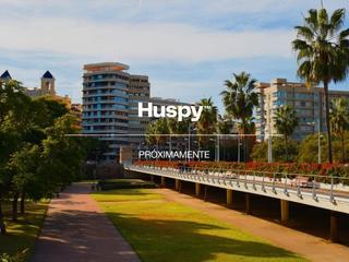 Pis a La Petxina. Piso en venta con vistas al río en la petxina