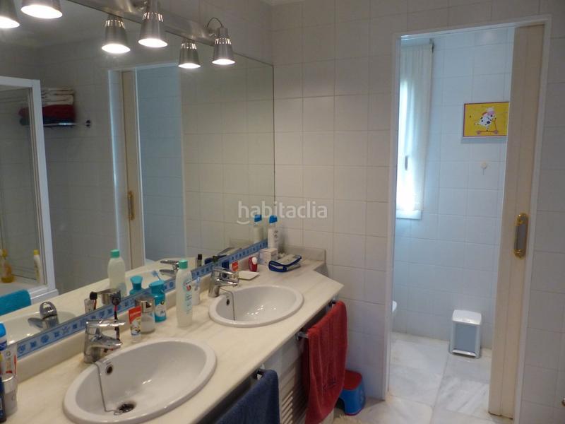 Foto 21c4b8ca-32f1-43cb-a797-a2ed1be77cb9. Haus mit pool in Valdeolletas - Las Cancelas - Xarblanca Marbella