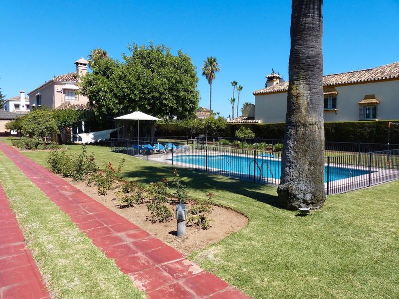 Foto a9a73867-b0c3-4cb6-b683-b74b768e2f31. Haus mit pool in Valdeolletas - Las Cancelas - Xarblanca Marbella