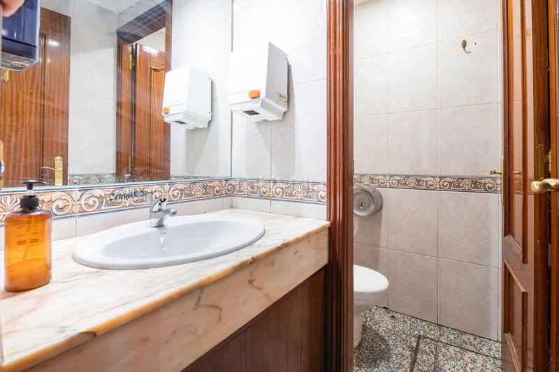 Foto 81f07c2f-558d-4d4a-86ac-76e5e107ce97. Piso restaurante en venta en c. de mateo garcía en Madrid