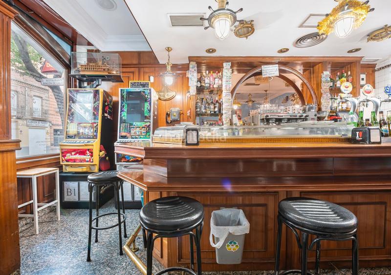 Foto dd9ab6e8-ceab-4de6-89fc-7e6b5121e9f0. Piso restaurante en venta en c. de mateo garcía en Madrid