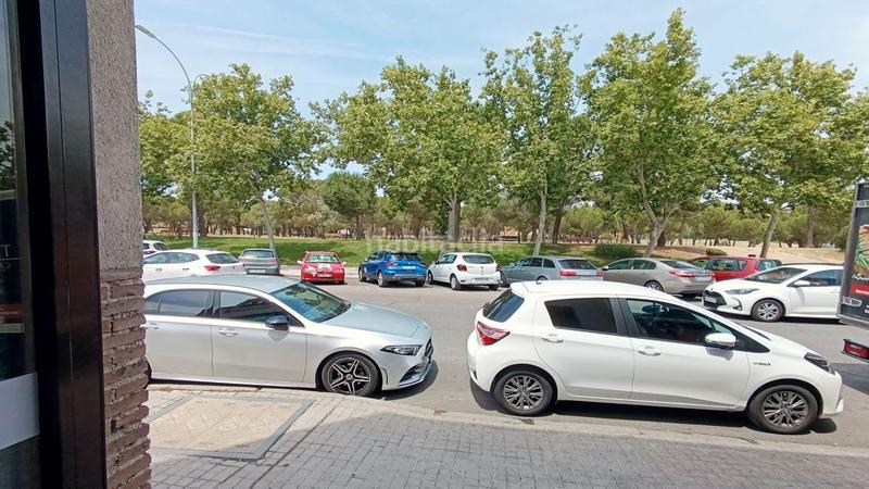 Foto c904ccdb-35f0-48a1-9833-360a809ea3eb. Local comercial a Parque Ondarreta-Urtinsa Alcorcón