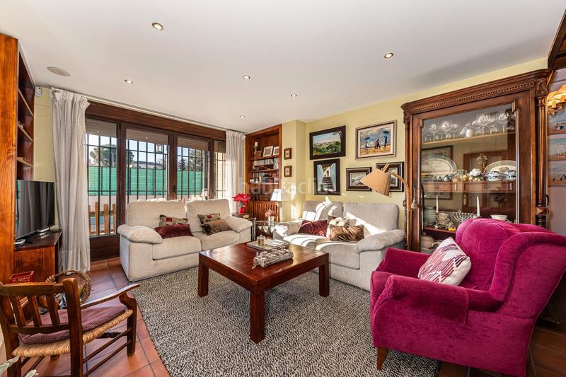 Foto 06e337cf-5c6a-4812-bca4-4574c753eefc. Maison avec piscine dans Montecarmelo Madrid