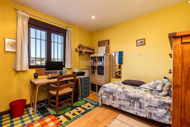 Foto 0c9ee6ff-98c4-4c2f-9c13-d8cdd763d446. Maison avec piscine dans Montecarmelo Madrid