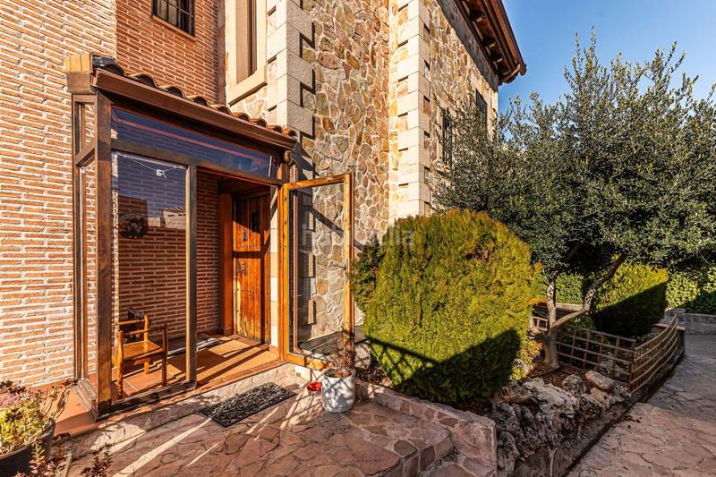 Foto 6ea0633e-35ed-476b-bfa2-ddf10e4df263. Maison avec piscine dans Montecarmelo Madrid