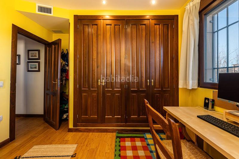 Foto 85b7720c-ac24-4cc3-90a8-38514ac7b2a8. Maison avec piscine dans Montecarmelo Madrid