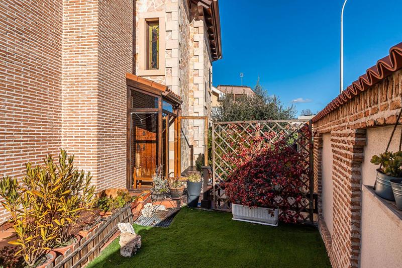 Foto 99856844-1033-4982-9ab9-cac1cd8064cc. Maison avec piscine dans Montecarmelo Madrid