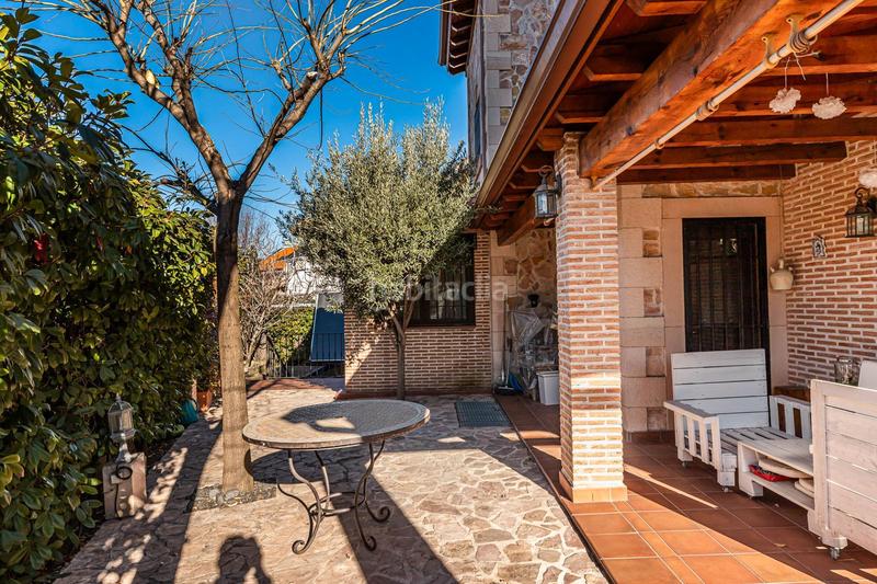 Foto f1983c9e-5e00-4eba-b6b9-6e041a0ae4b3. Maison avec piscine dans Montecarmelo Madrid