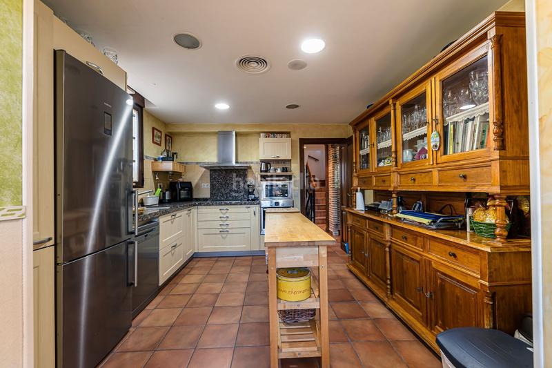 Foto fa42a836-5df9-41b2-8f0f-0afd3963d5e3. Maison avec piscine dans Montecarmelo Madrid