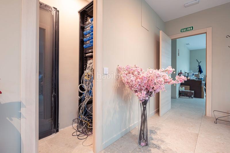 Foto 99c3f3cd-1267-405a-8d44-c3f25451b32c. Office space in Argüelles Madrid