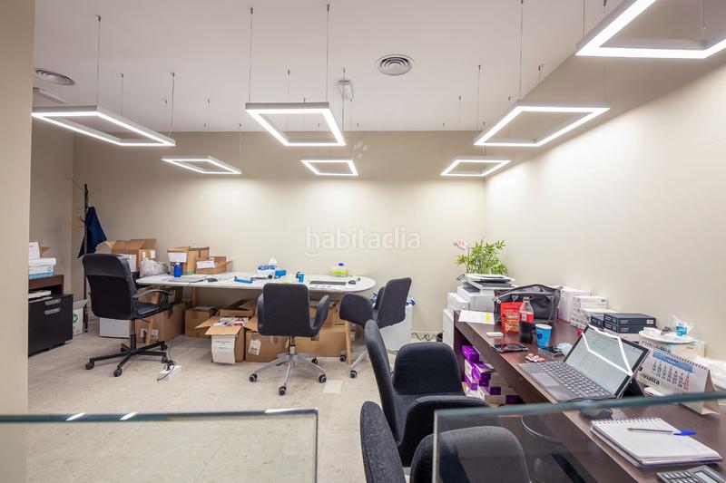 Foto f4fa1e16-7906-443e-9b12-04832b91e401. Office space in Argüelles Madrid