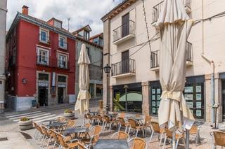 Apartament a Centro-Casco Histórico. Restaurante en venta en la plaza de constitución en san lorenzo