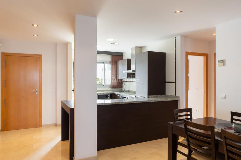 Foto 3d7c7790-e8b6-480f-951f-524681b84f4d. Apartamento  vistas al mar pego en Cañada del Fenollar Alicante