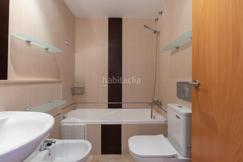 Foto a5cfd17b-f27a-47cf-a1aa-808018d56e84. Apartamento  vistas al mar pego en Cañada del Fenollar Alicante