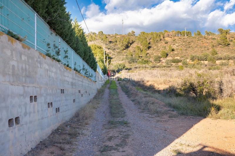 Foto 813106e8-ff15-4d08-9589-8069d69ba2cb. Fondo rustico in Estivella