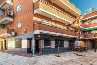 Location Local commercial à Loeches. Local diáfano de 185 m2 en el centro de loeches