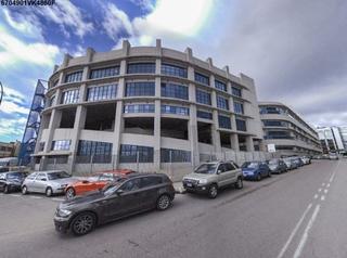Apartament a Valdebebas - Valdefuentes. Impresionante nave industrial de 1.797 metros cuadrados en venta