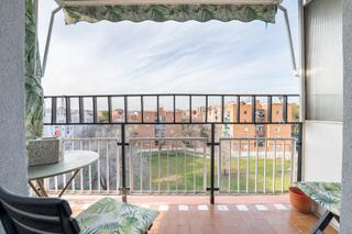 Appartement à Santa Eugenia. Piso en venta en c. de puentelarra  villa de vallecas