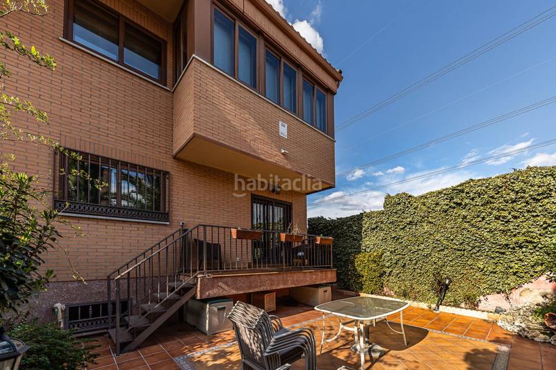 Foto e45b5b9b-423d-43af-88f7-12393d9f4462. Casa adossada amb piscina a Parque Coimbra Móstoles
