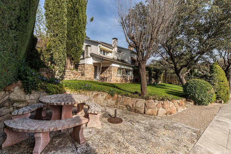 Foto ce3c406c-9765-4874-a481-0cdf723fa649. Casa chalet en venta cerro de alarcón en Cerro Alarcón Valdemorillo
