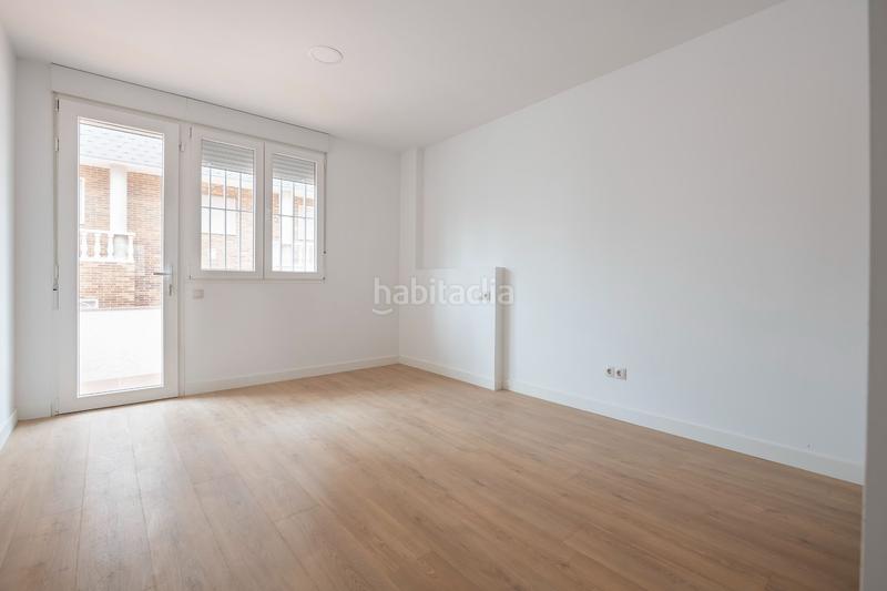 Foto 6a92ce4d-11b9-4b41-9997-ccd0f48988e4. Casa chalet para inversión en herrera oria en Peñagrande Madrid