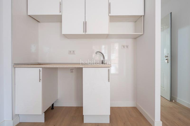 Foto d7082ce1-cd57-4e6e-a358-8a3d639457ca. Casa chalet para inversión en herrera oria en Peñagrande Madrid