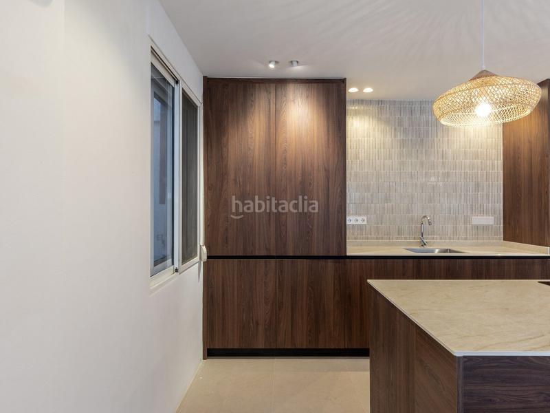 Foto 0ac9cb60-7bcc-4c5c-8fa0-6678b90c2104. Pis a El Botànic Valencia