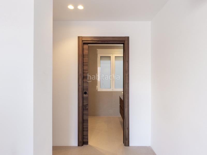 Foto 1ca75cc5-5937-4169-9175-466075929931. Pis a El Botànic Valencia