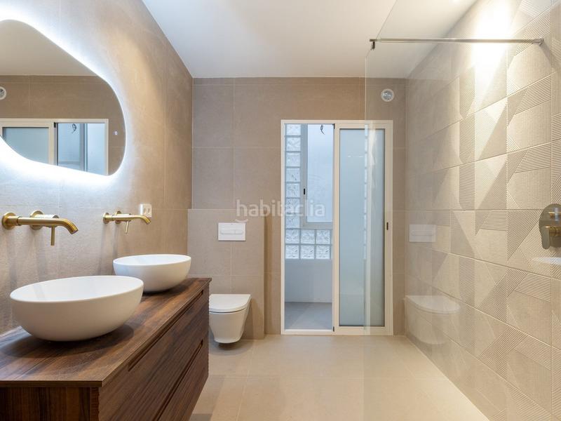 Foto 31be863a-efa9-4e93-b359-d6a19766fc83. Pis a El Botànic Valencia