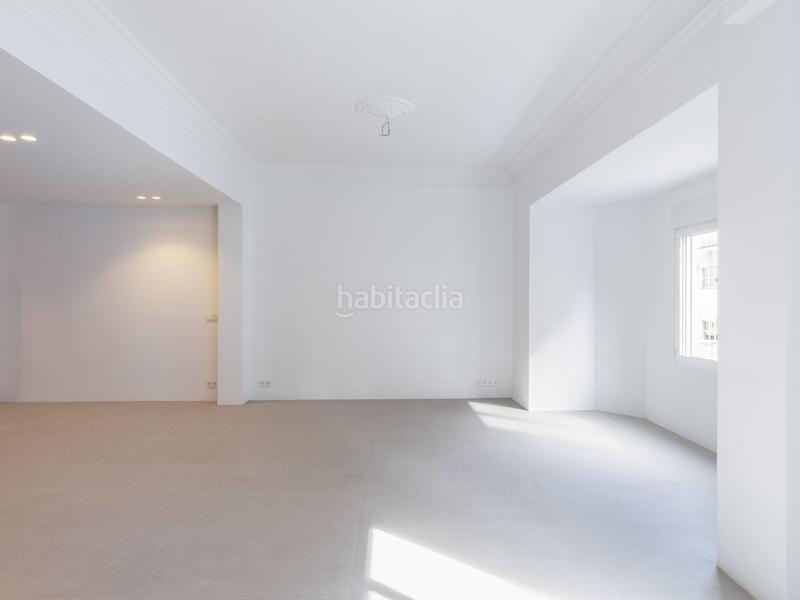 Foto 3e5a476a-b767-43dd-b31d-8100150f9f6a. Pis a El Botànic Valencia