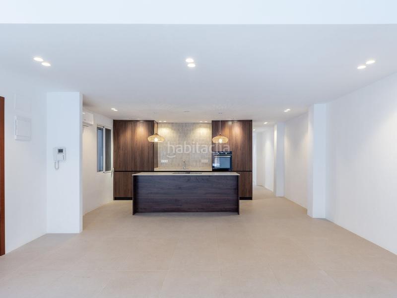 Foto ca75c2aa-7776-4c6c-b5cc-ff9a6b459709. Pis a El Botànic Valencia