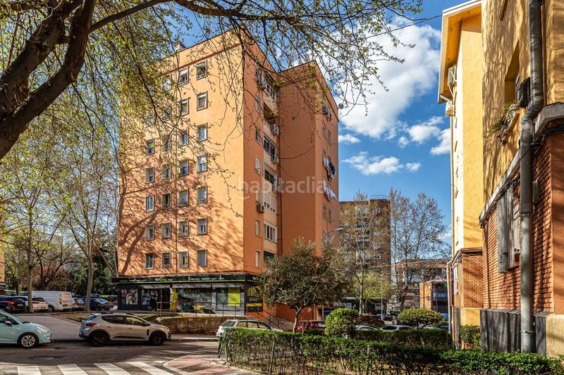 Foto 14595063-6cab-4bca-9bfd-7d5fc6e419e7. Local comercial local con proyecto de coliving en av de san luis en Madrid