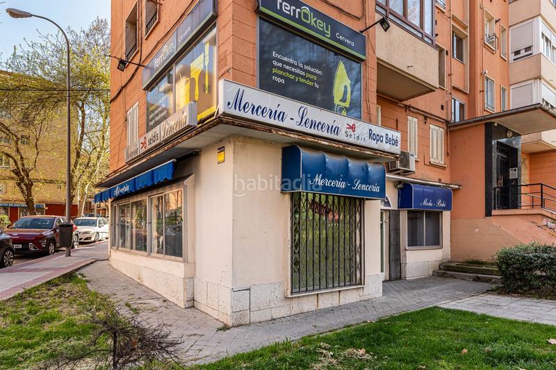 Foto 378502c7-82c5-428e-978c-d42977608dde. Local comercial local con proyecto de coliving en av de san luis en Madrid