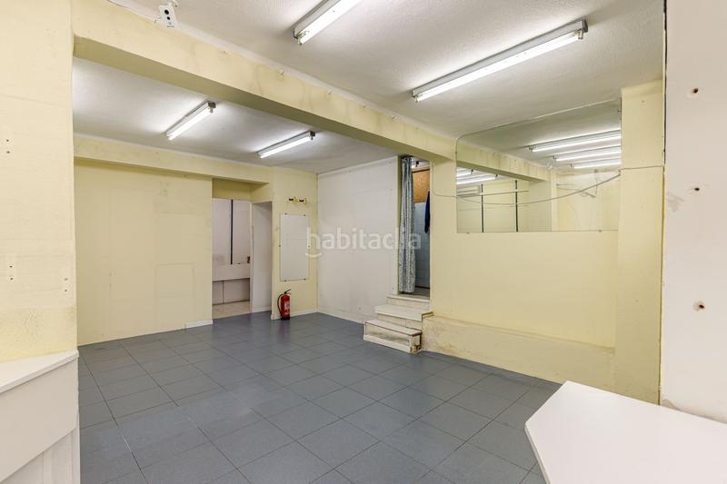 Foto 498130bc-f495-467f-92ca-14bb202f5654. Local comercial local con proyecto de coliving en av de san luis en Madrid