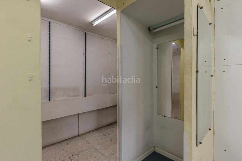 Foto 61051f33-24ef-424b-9f0d-e9ec0f5a404b. Local comercial local con proyecto de coliving en av de san luis en Madrid