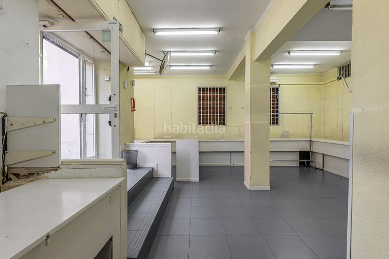 Foto 6611e234-396e-4e83-bbed-1b20d252237b. Local comercial local con proyecto de coliving en av de san luis en Madrid