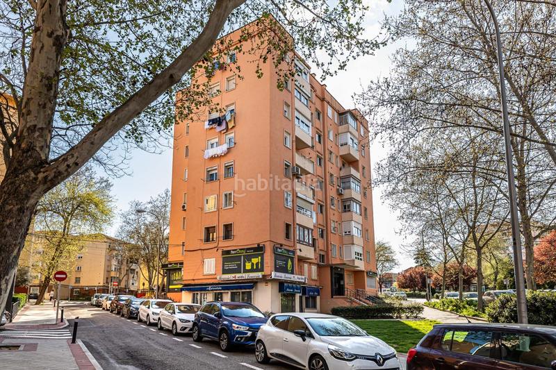 Foto a459abaf-9bb4-4286-9969-a87380767a42. Local comercial local con proyecto de coliving en av de san luis en Madrid