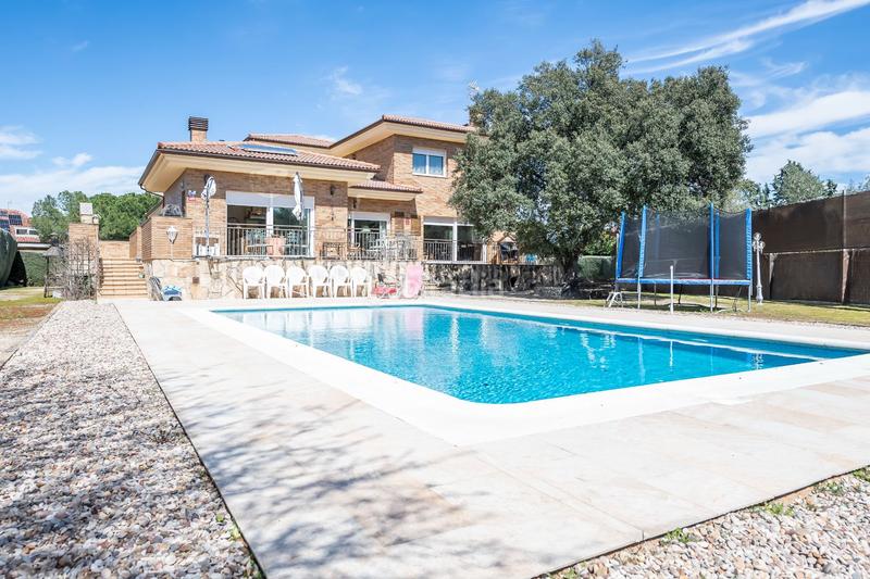 Foto 7b1b4516-cff5-48fb-9e50-f7acd13f5262. Casa chalet independiente en venta en Cerro Alarcón, en Valdemorillo
