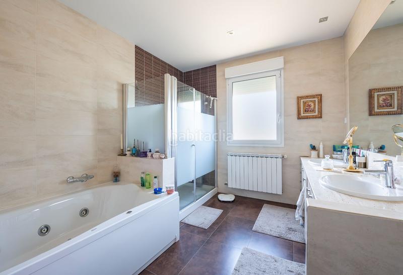 Foto b83bd79c-345e-47eb-8f65-6f0d9e6112b1. Casa chalet independiente en venta en Cerro Alarcón, en Valdemorillo