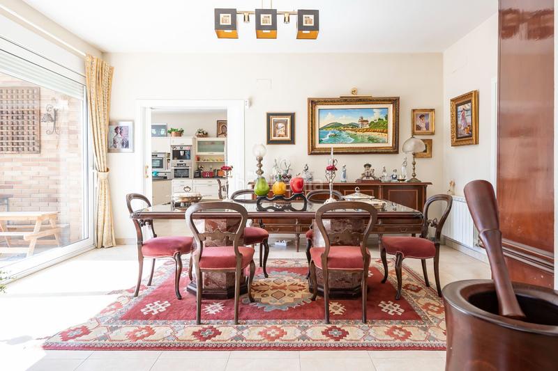 Foto eccc5720-24e8-4fcc-93d5-0ece65771700. Casa chalet independiente en venta en Cerro Alarcón, en Valdemorillo