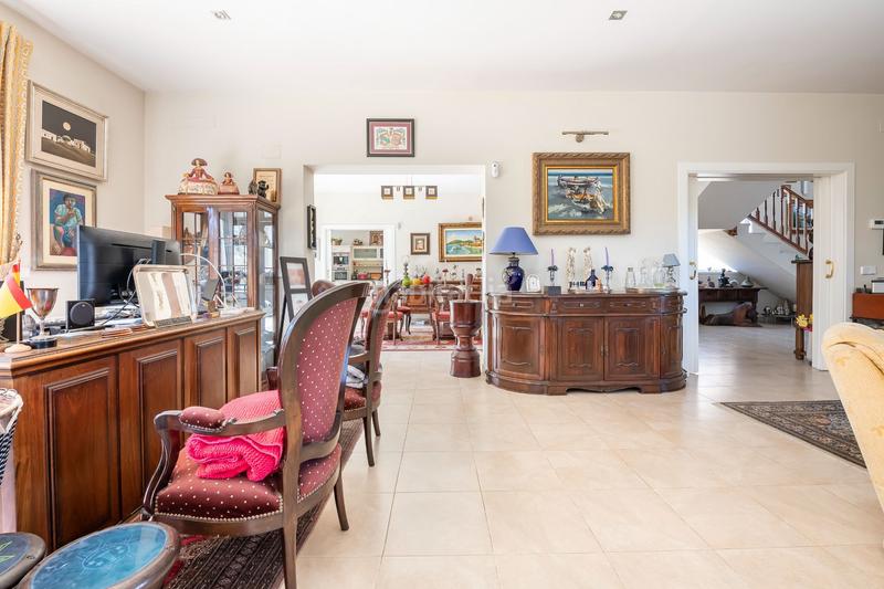 Foto f1702cdb-a1f9-4026-bb80-40c3b276d7fc. Casa chalet independiente en venta en Cerro Alarcón, en Valdemorillo