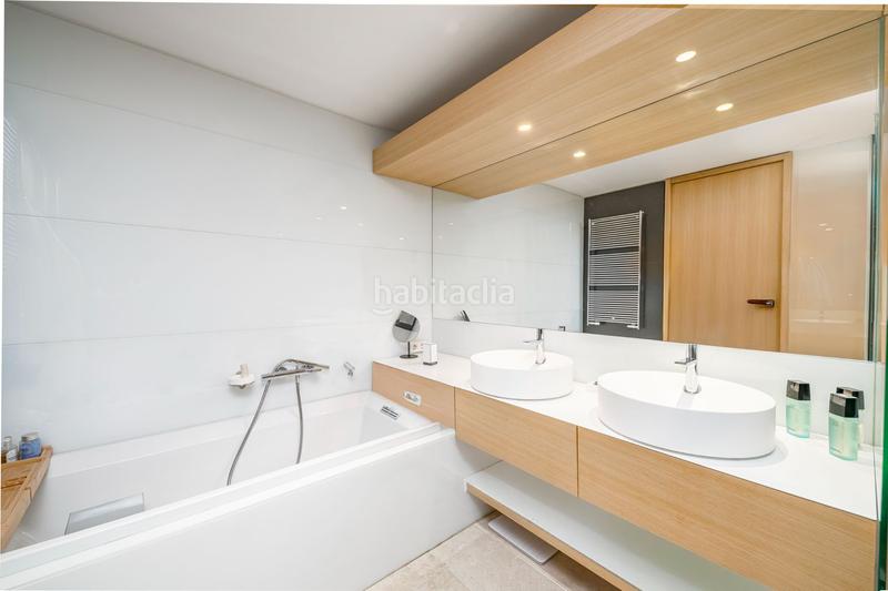 Foto c5025ff8-209d-4be4-9674-52674e6b8e09. Dúplex  en venta p. de la habana en Hispanoamérica-Bernabéu Madrid