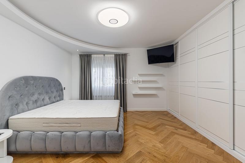 Foto 047e1a26-4083-4e39-914d-321408989591. Casa con piscina in Mejorada del Campo