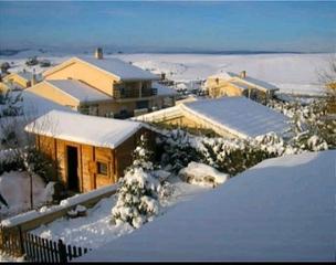 Maison à Arcas del Villar. Chalet en venta en calle urb. cañada molina