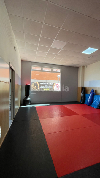 Foto 0aed2536-4be5-4101-9c17-41ad435b10f7. Local commercial dans Parla este Parla