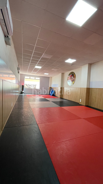 Foto 26d61bd8-377e-47a0-97cc-90a9a3a9d554. Local commercial dans Parla este Parla