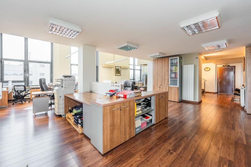 Foto 399da2e0-ebcd-4a8f-9462-91251d7b81de. Office space in Sanchinarro Madrid