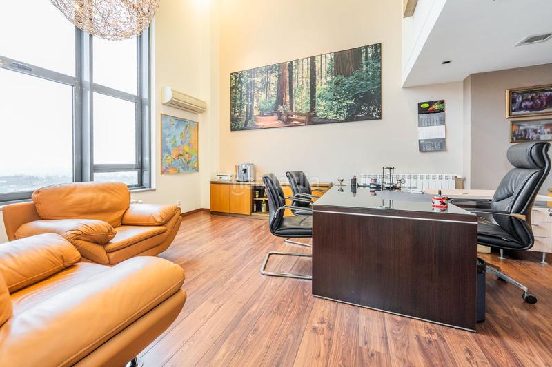 Foto 6417352b-c16a-4c6b-ada7-a38aec8a55dd. Office space in Sanchinarro Madrid