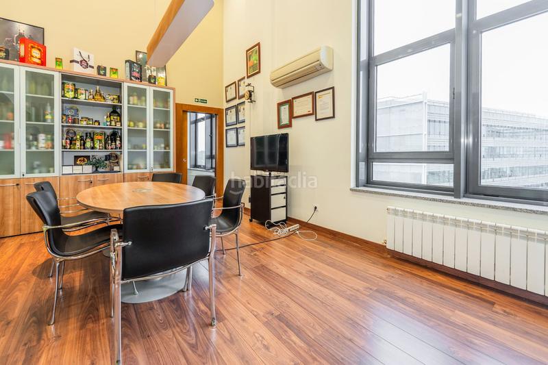 Foto 7c0e87d2-1dae-4da7-97b6-9e7afdc8cb32. Office space in Sanchinarro Madrid